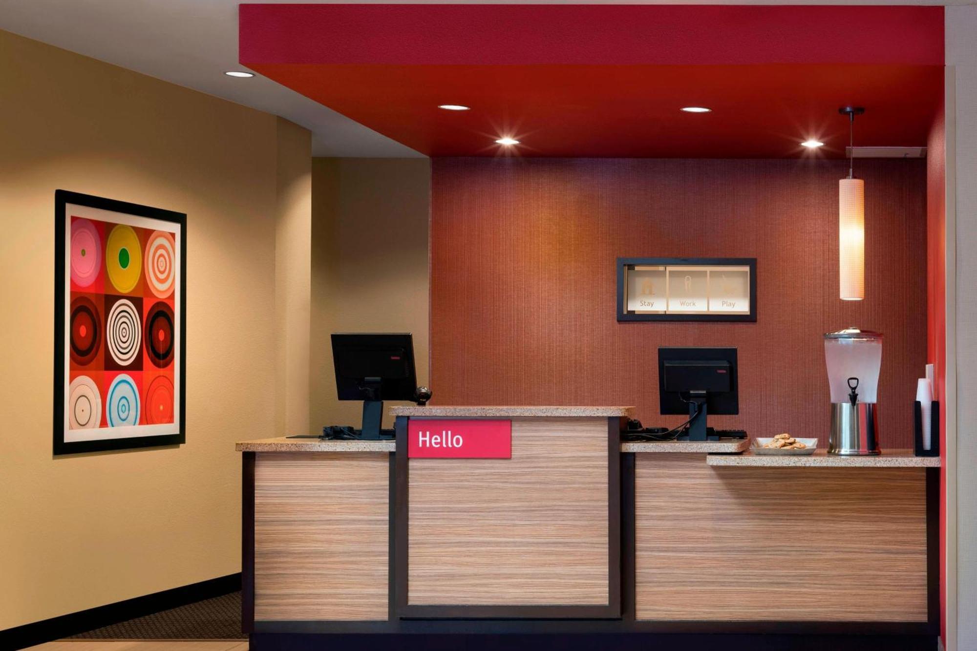 Towneplace Suites By Marriott San Diego Carlsbad / Vista Exterior foto